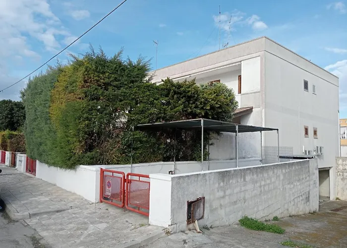 Casa Pierina-centralissima Con Posto Auto Apartment Torre dell'Orso