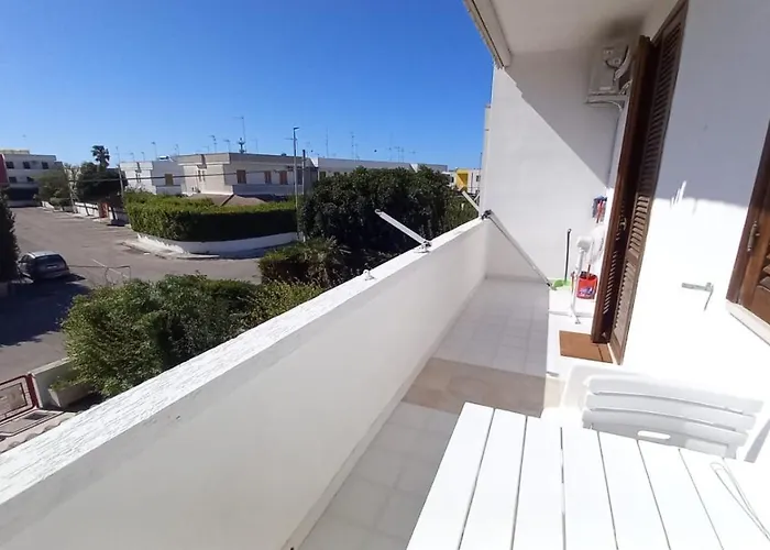 Casa Pierina-centralissima Con Posto Auto Apartment Torre dell'Orso